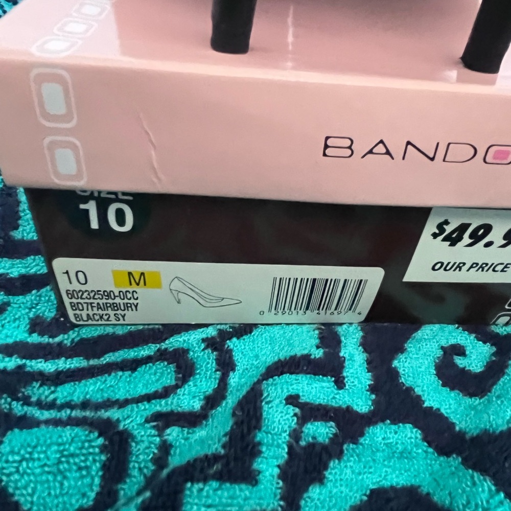Bandolino Black Stiletto Heels - Picture 8 of 10